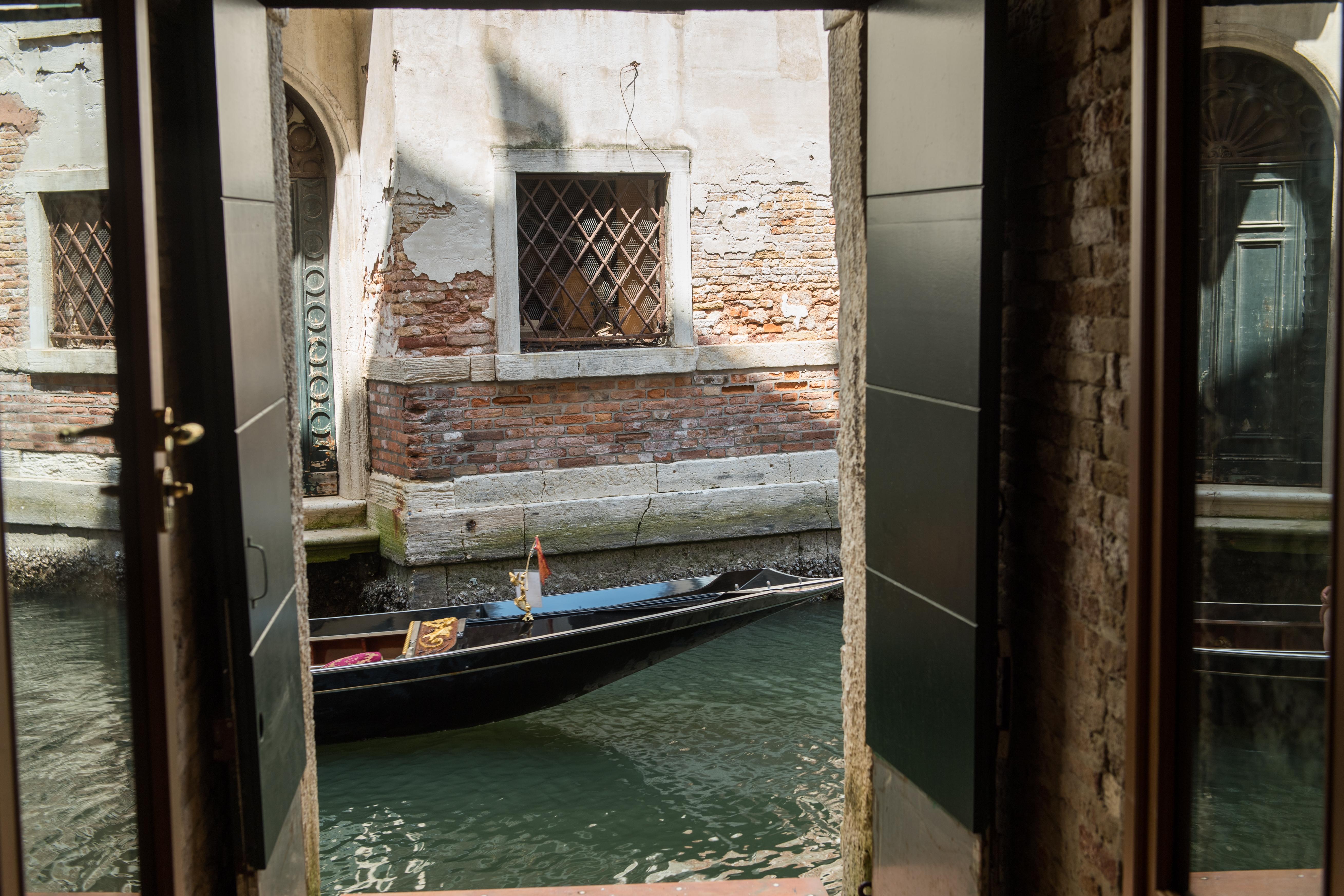 Locanda Leon Bianco On The Grand Canal Венеция Екстериор снимка